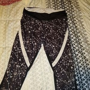 Lg. Capri Leggings